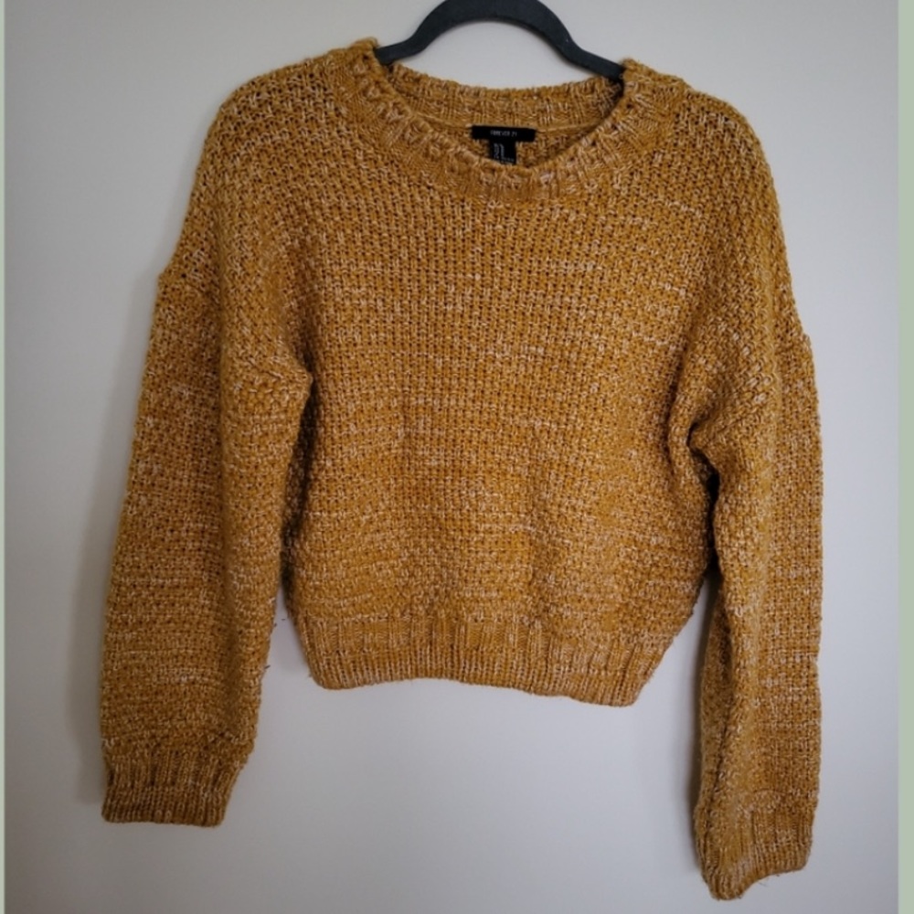 Dark yellow & white knit cropped sweater